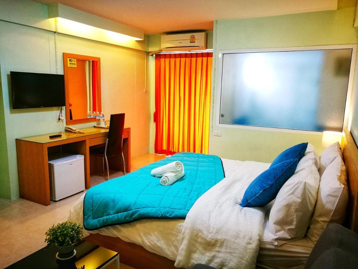 J.Residence Samut Prakan Dış mekan fotoğraf